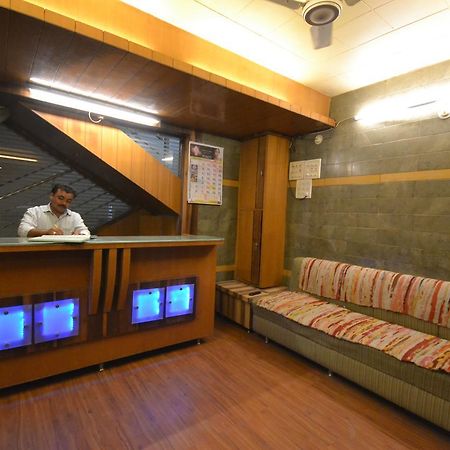 Hotel Sai Hari Prasad שירדי מראה חיצוני תמונה