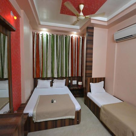 Hotel Sai Hari Prasad שירדי מראה חיצוני תמונה