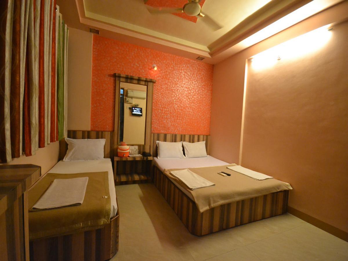 Hotel Sai Hari Prasad שירדי מראה חיצוני תמונה